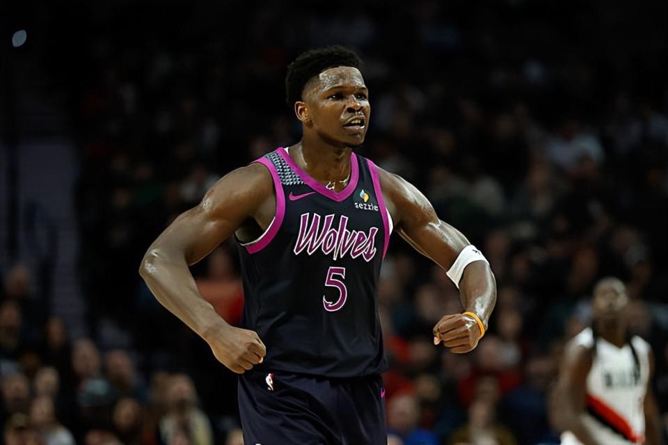球迷吵翻！乔丹是NBA初代营销大牌，詹姆斯是迭代招牌，真相扎心